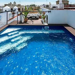 Unique House - Private Spa&pool -stayinseville Vakantiehuis